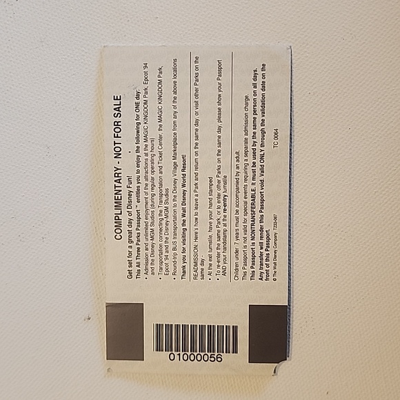 Vtg. Walt Disney World 1 day all 3 park pass July 15, 1995 - Picture 5 of 5